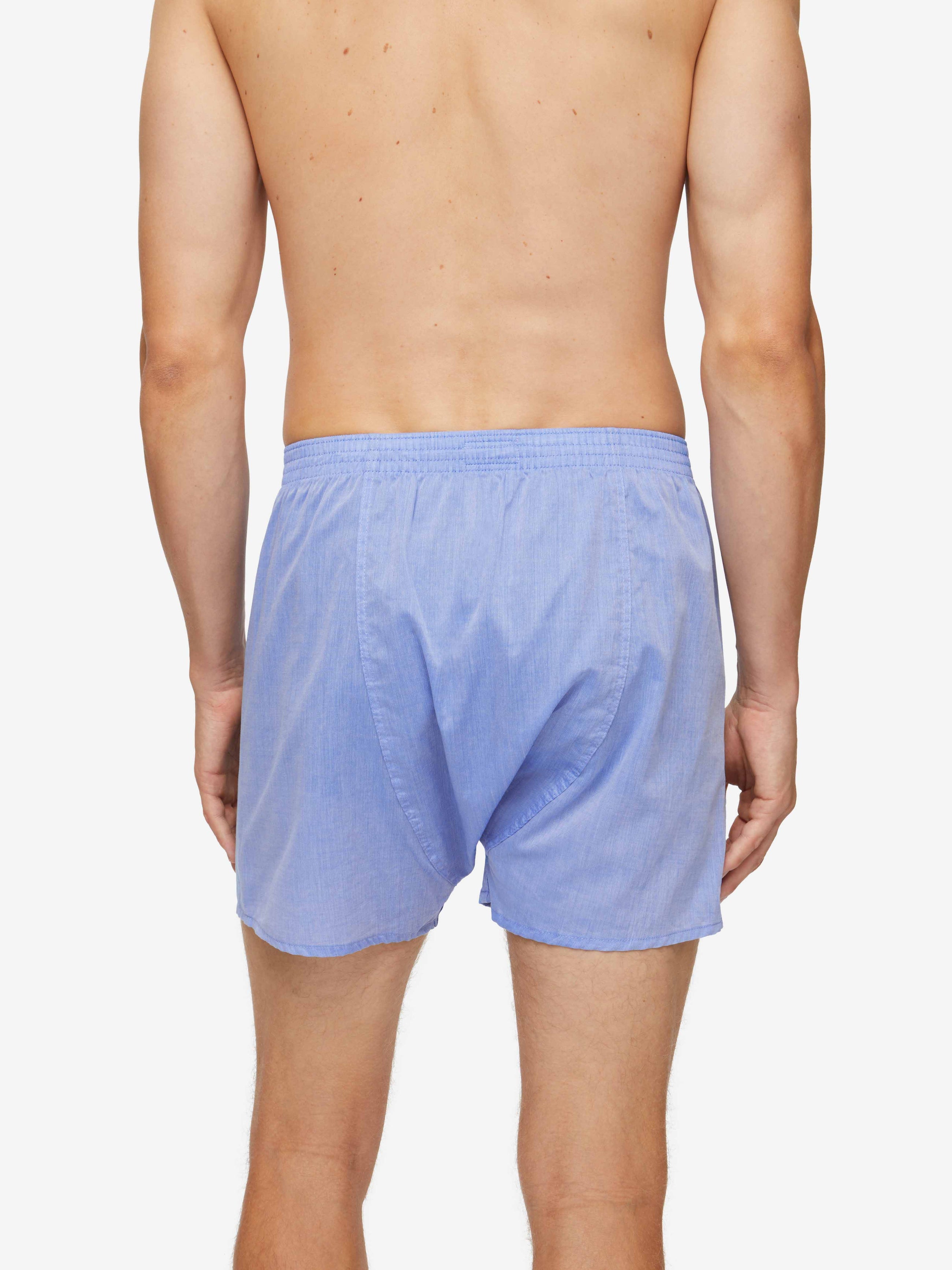 https://www.derek-rose.com/cdn/shop/products/mens_classic_fit_boxer_shorts_amalfi_cotton_batiste_blue_model_waistband_2600x.jpg?v=1669028491