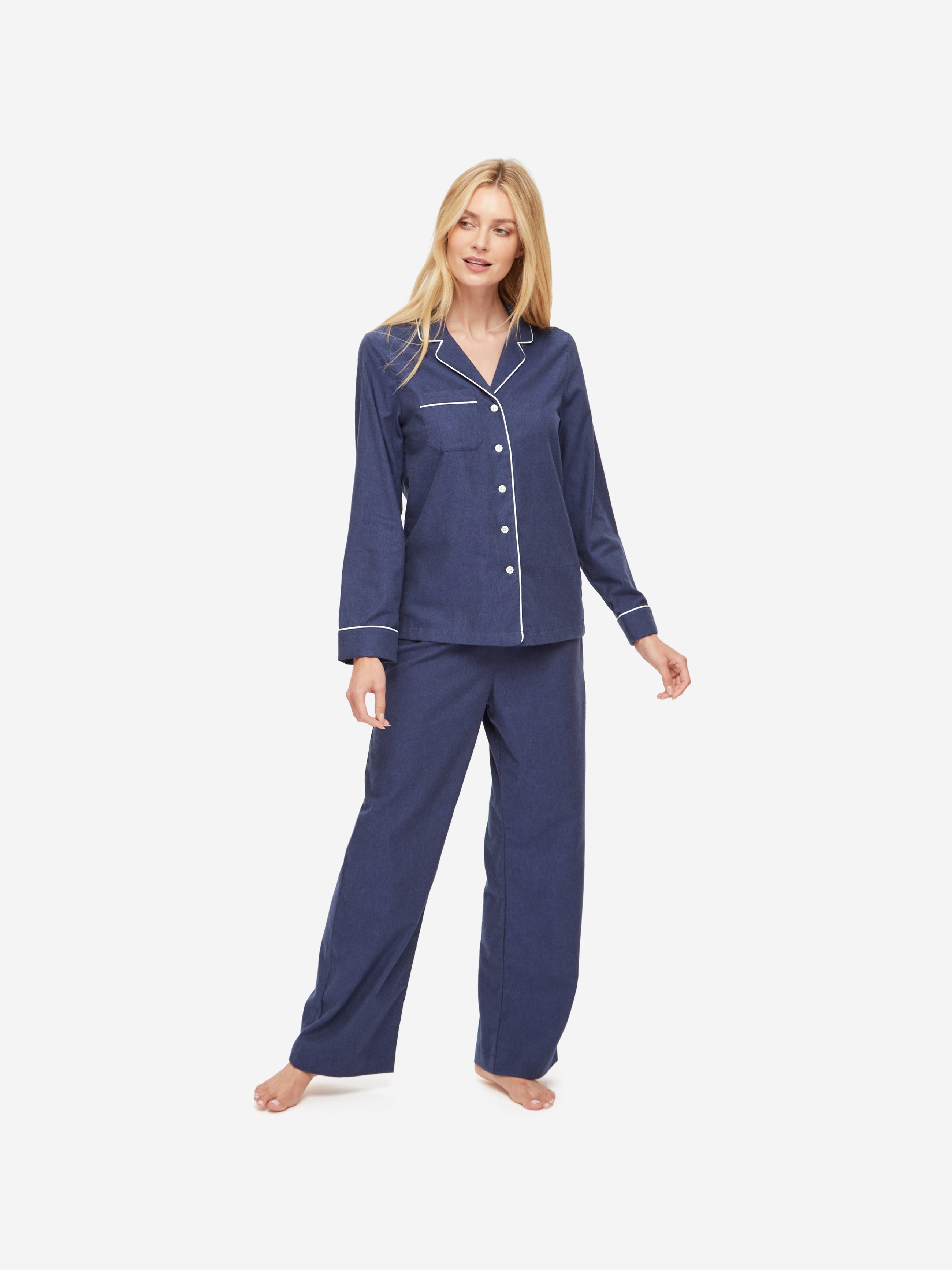 https://www.derek-rose.com/cdn/shop/products/womens-pyjamas-balmoral-3-brushed-cotton-navy-front_2600x.jpg?v=1669119561